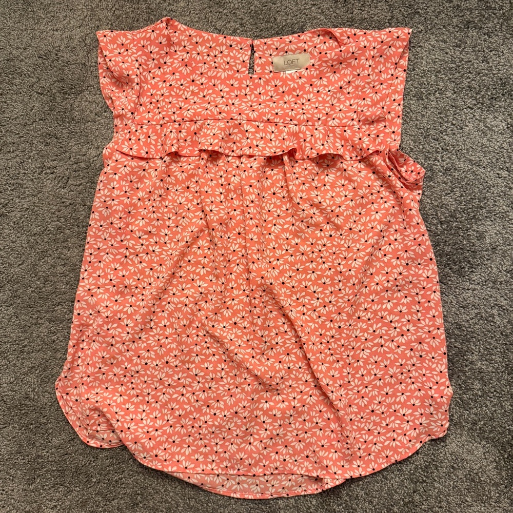 LOFT Peachy-Coral Floral Blouse